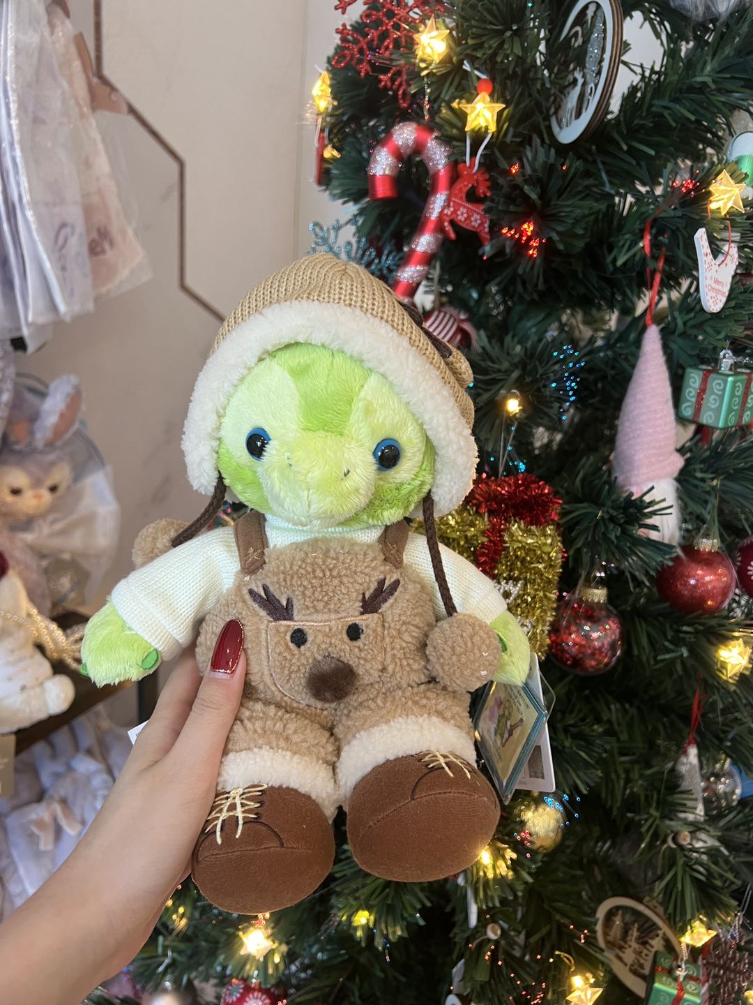 2025 Christmas OluMel Figure